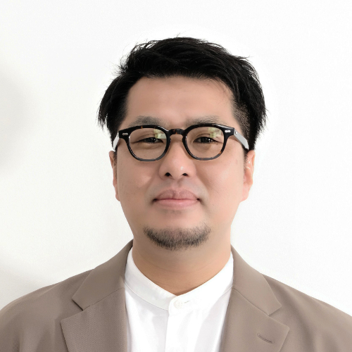 講師 雨谷周也